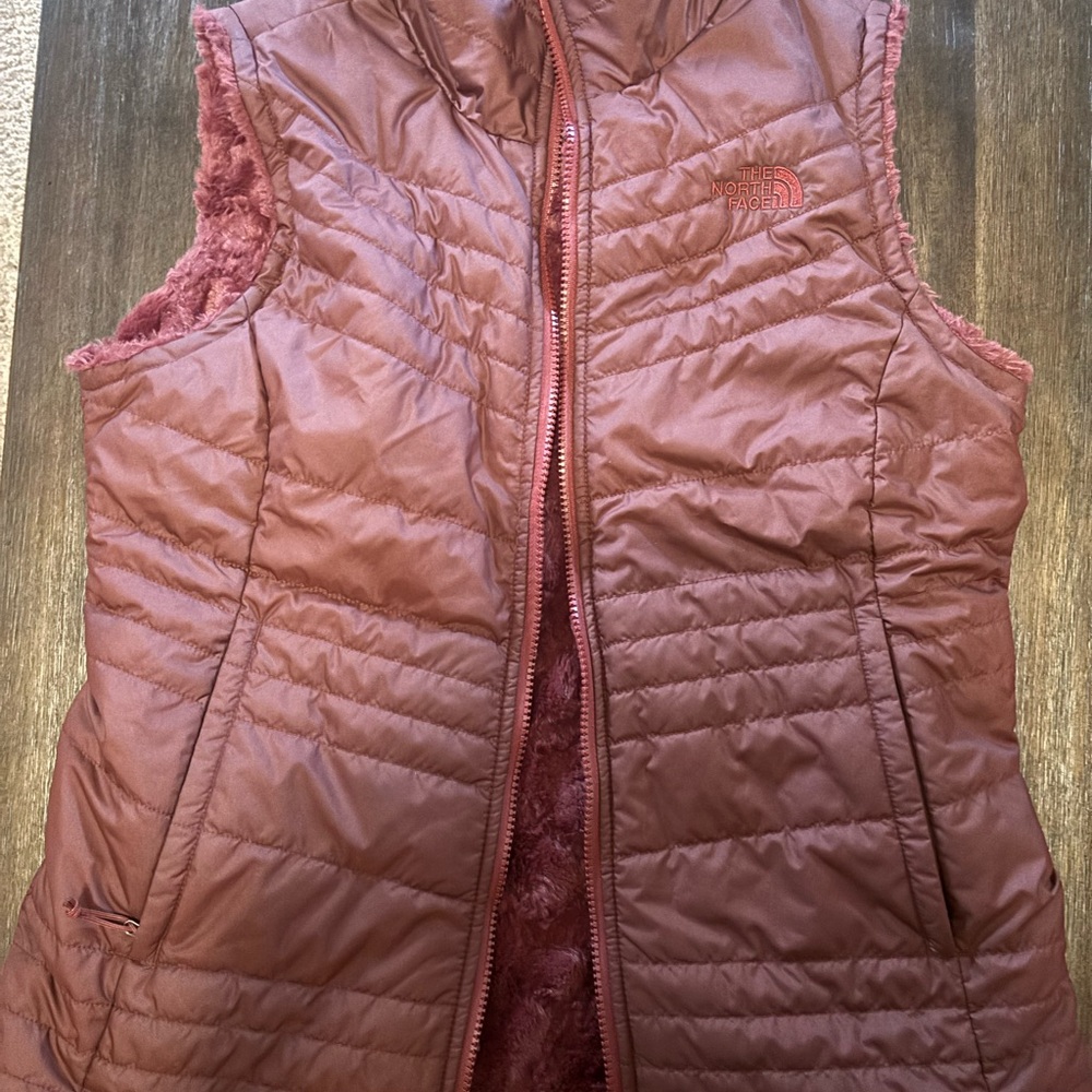 The North Face Quilted Vest in Burgundy